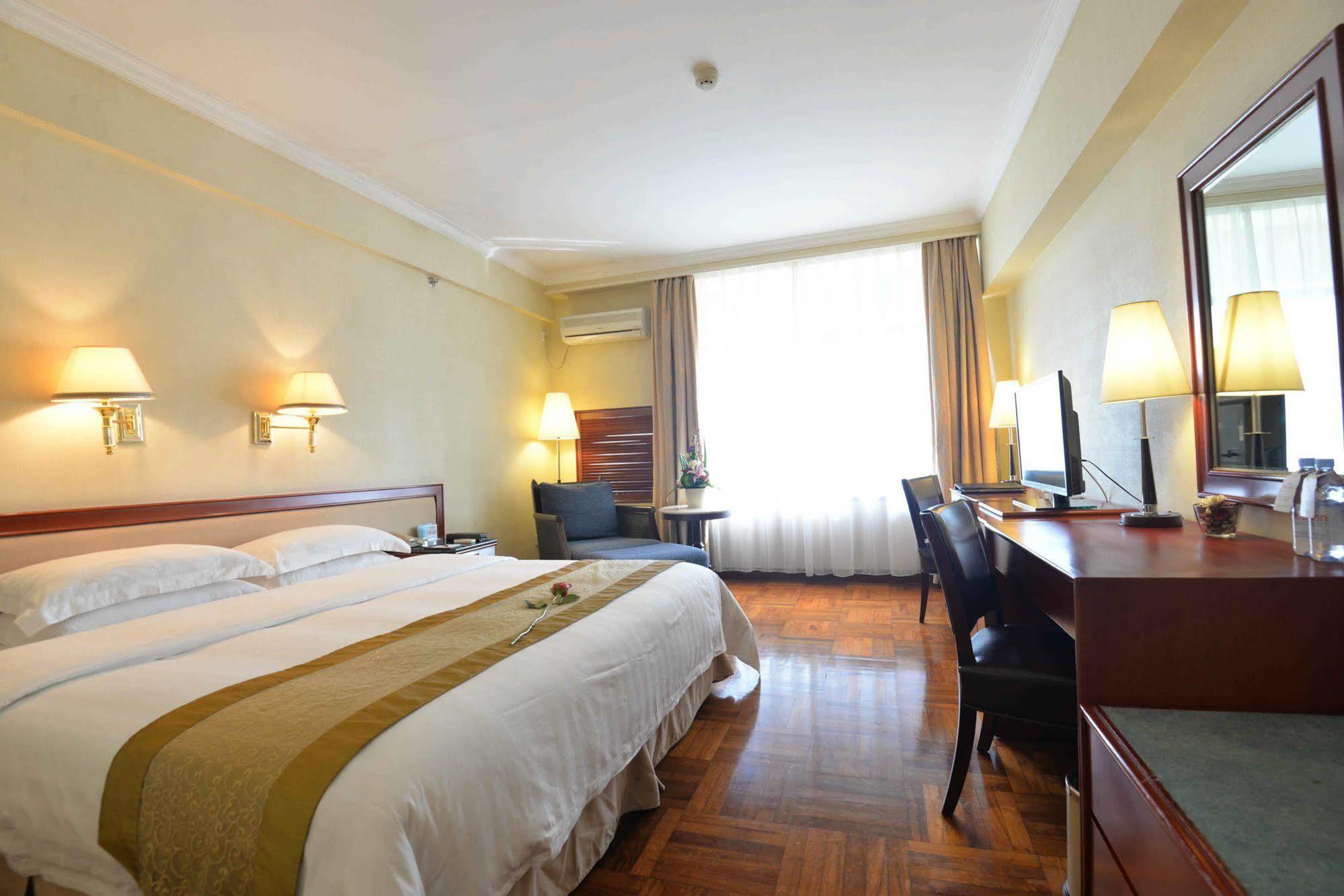 Hotel Ming Wah International Convention Centre Shenzhen Esterno foto